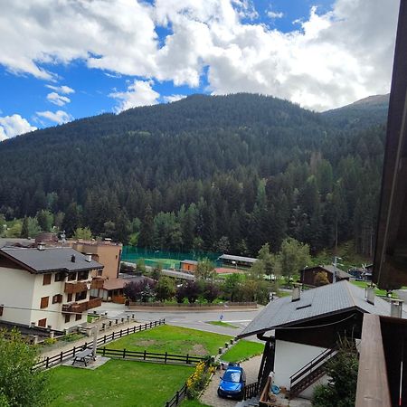 Appartamento Casa Grazia Isolaccia Esterno foto