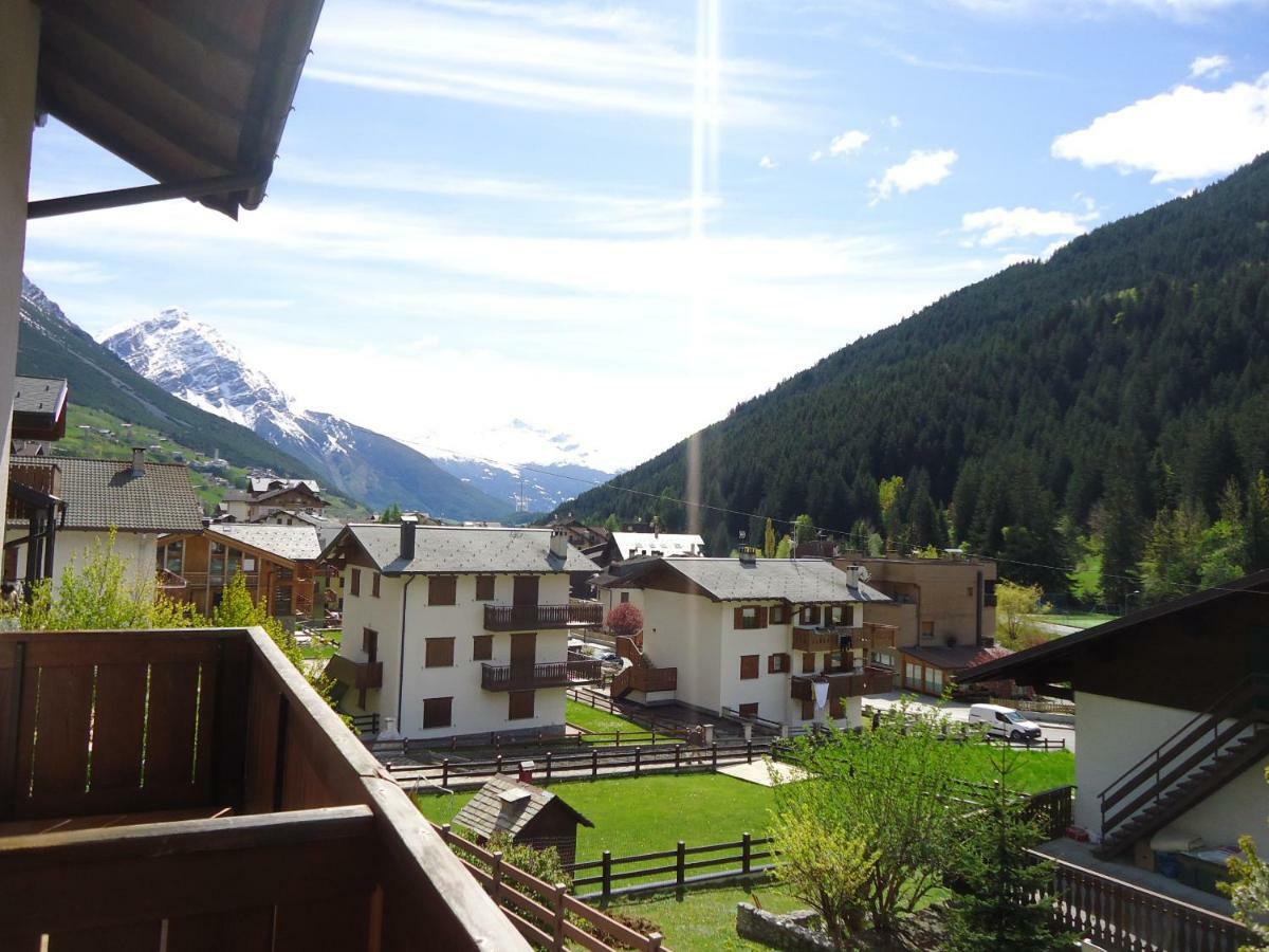 Appartamento Casa Grazia Isolaccia Esterno foto