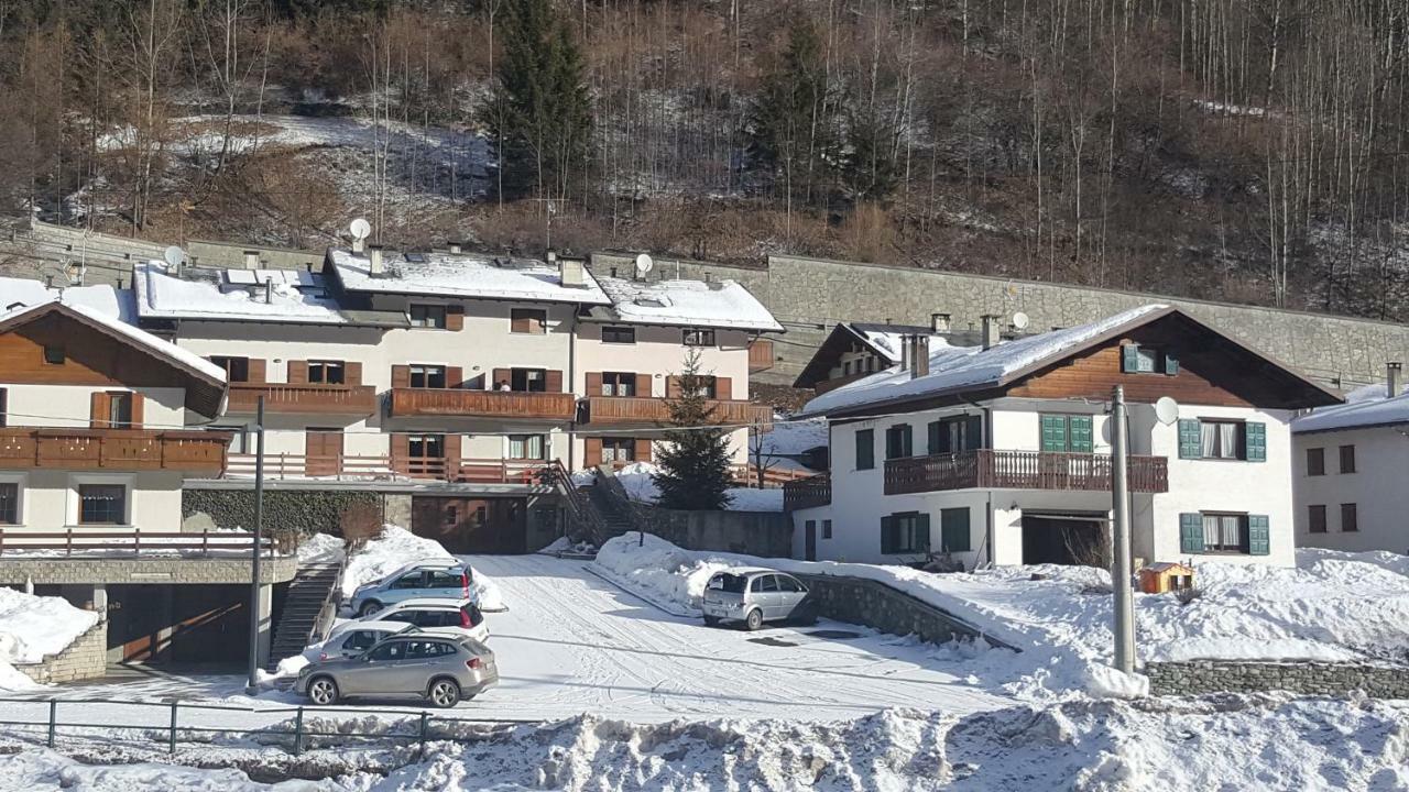 Appartamento Casa Grazia Isolaccia Esterno foto