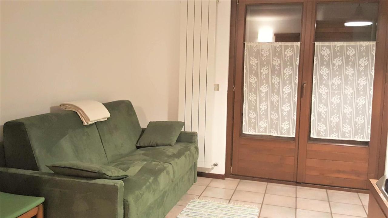 Appartamento Casa Grazia Isolaccia Esterno foto