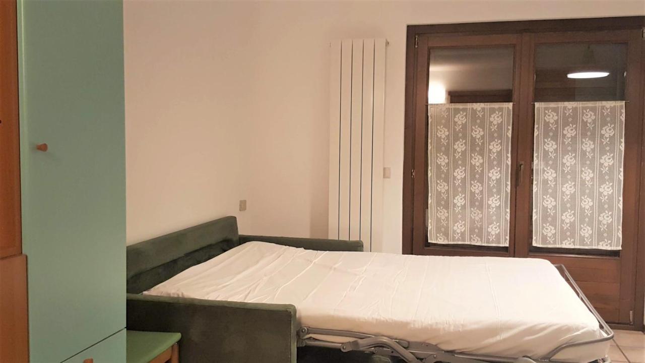 Appartamento Casa Grazia Isolaccia Esterno foto